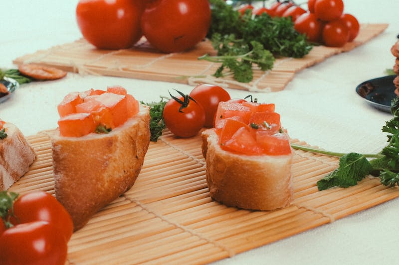 Bruschetta with fresh tomatoes and basil